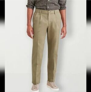 Daniel Cremieux Men's Khaki Chinos